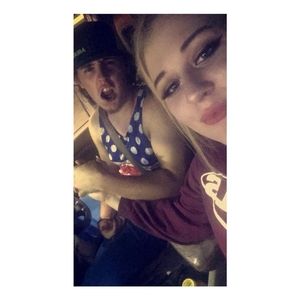 Meet your Posher, Dakota